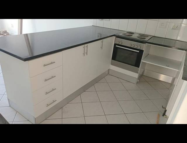 3 BEDROOM PROPERTY TO RENT IN SOMERSET WEST CENTRAL